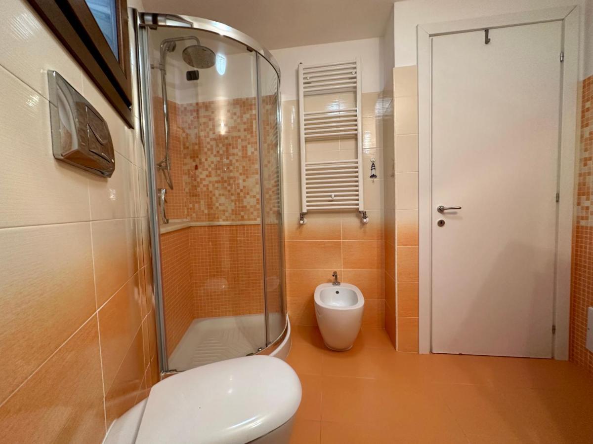Villa Zippiri Is Molas Pula Eksteriør bilde